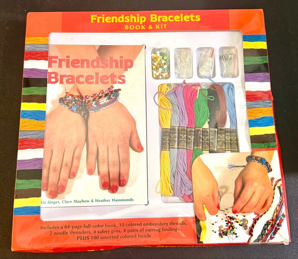 Mud Puddle Friendship Bracelets Book & Kit new